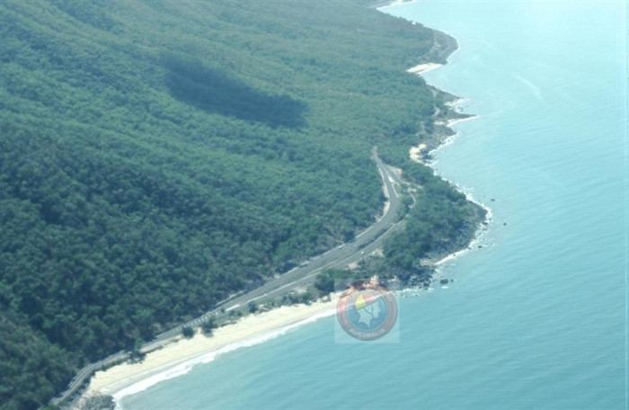 Simpson Point (west) - Beach in Ellis Beach Cairns QLD - SLS Beachsafe