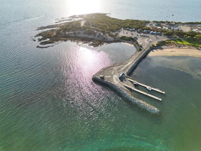 Billy Lights Point (west) - Beach in Kirton Point Port Lincoln SA - SLS ...