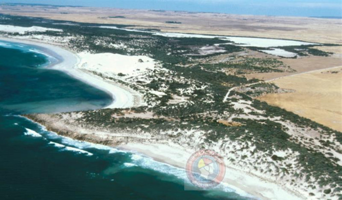 Walkers Rock - Beach in Colton Elliston SA - SLS Beachsafe