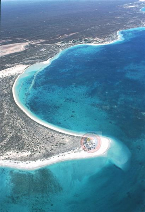 Mauds Landing - Beach in Coral Bay Carnarvon WA - SLS Beachsafe