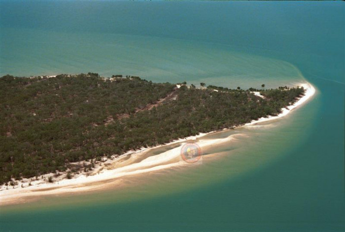 Record Point - Beach in Cobourg Darwin NT - SLS Beachsafe